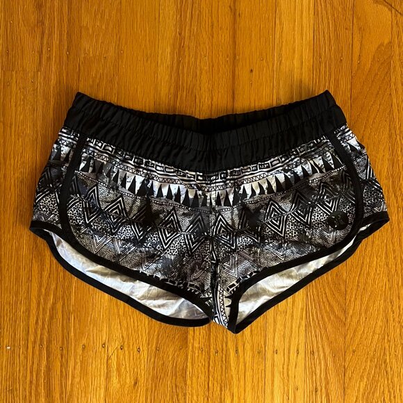 Hurley Other - Hurley Phantom Printed Beachrider Board Short